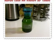 Rezept: Öl: Chiliöl mit Kräutern der Toskana Öl: Chiliöl mit Kräutern der Toskana - Rezept