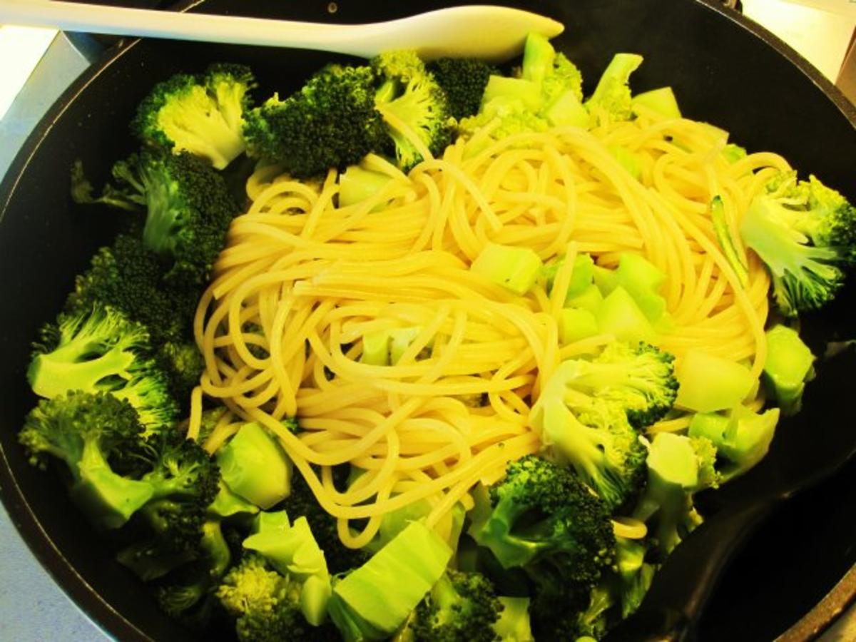 Broccoli-Spaghetti - fruchtig und scharf zugleich - Rezept - Bild Nr. 6