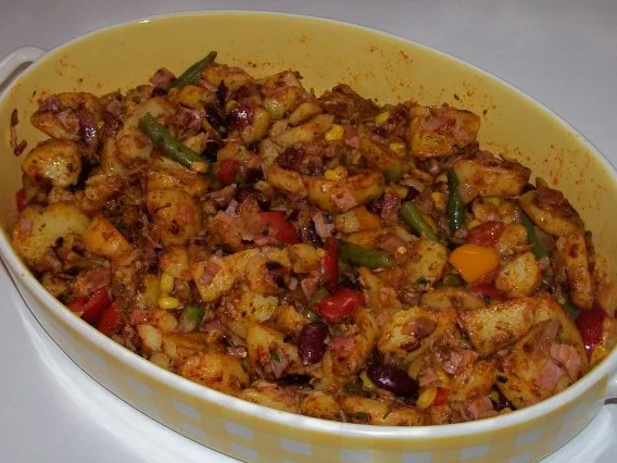 Rezept: Pikanter Tex-Mex-Kartoffel-Auflauf Bild Nr. 6 Pikanter Tex-Mex-Kartoffel-Auflauf - Rezept - Bild Nr. 6