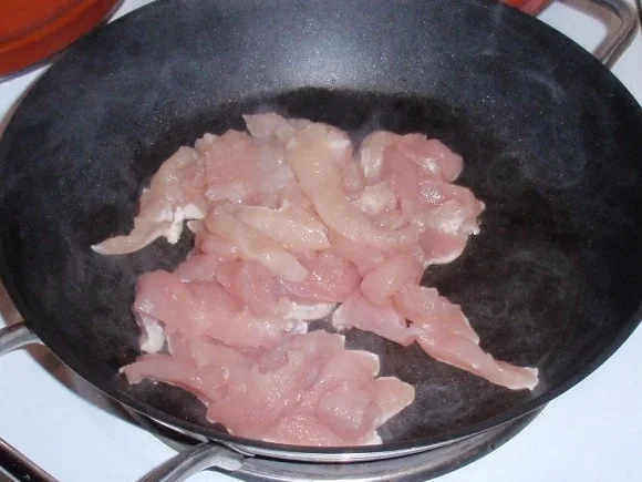 Pikante Hähnchenstreifen mit Spaghettitürmchen - Rezept - Bild Nr. 4