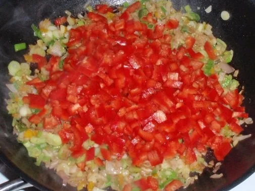 Pikante Hähnchenstreifen mit Spaghettitürmchen - Rezept - Bild Nr. 7