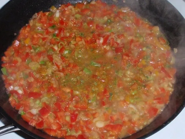 Pikante Hähnchenstreifen mit Spaghettitürmchen - Rezept - Bild Nr. 8