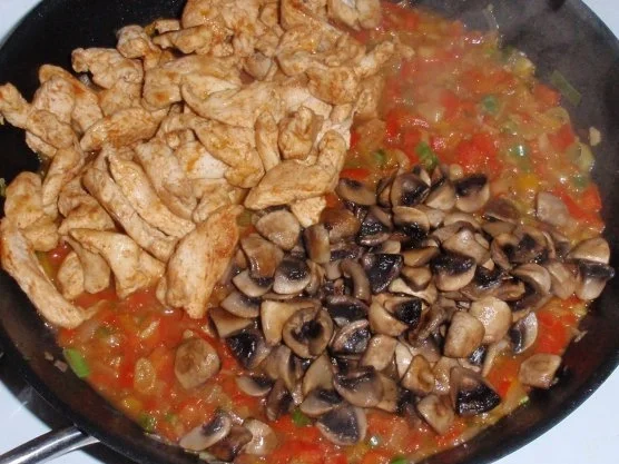 Pikante Hähnchenstreifen mit Spaghettitürmchen - Rezept - Bild Nr. 10