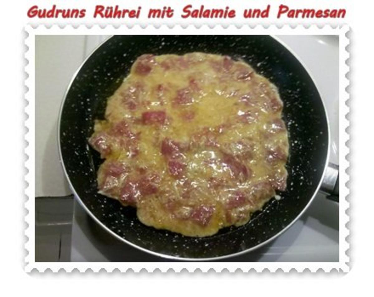 Eier: Rührei mit Salamie und Parmesan - Rezept - Bild Nr. 5