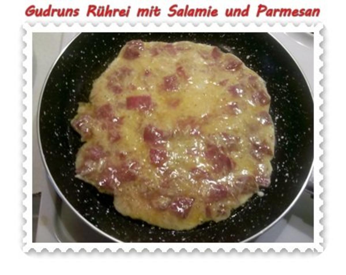 Eier: Rührei mit Salamie und Parmesan - Rezept - Bild Nr. 6