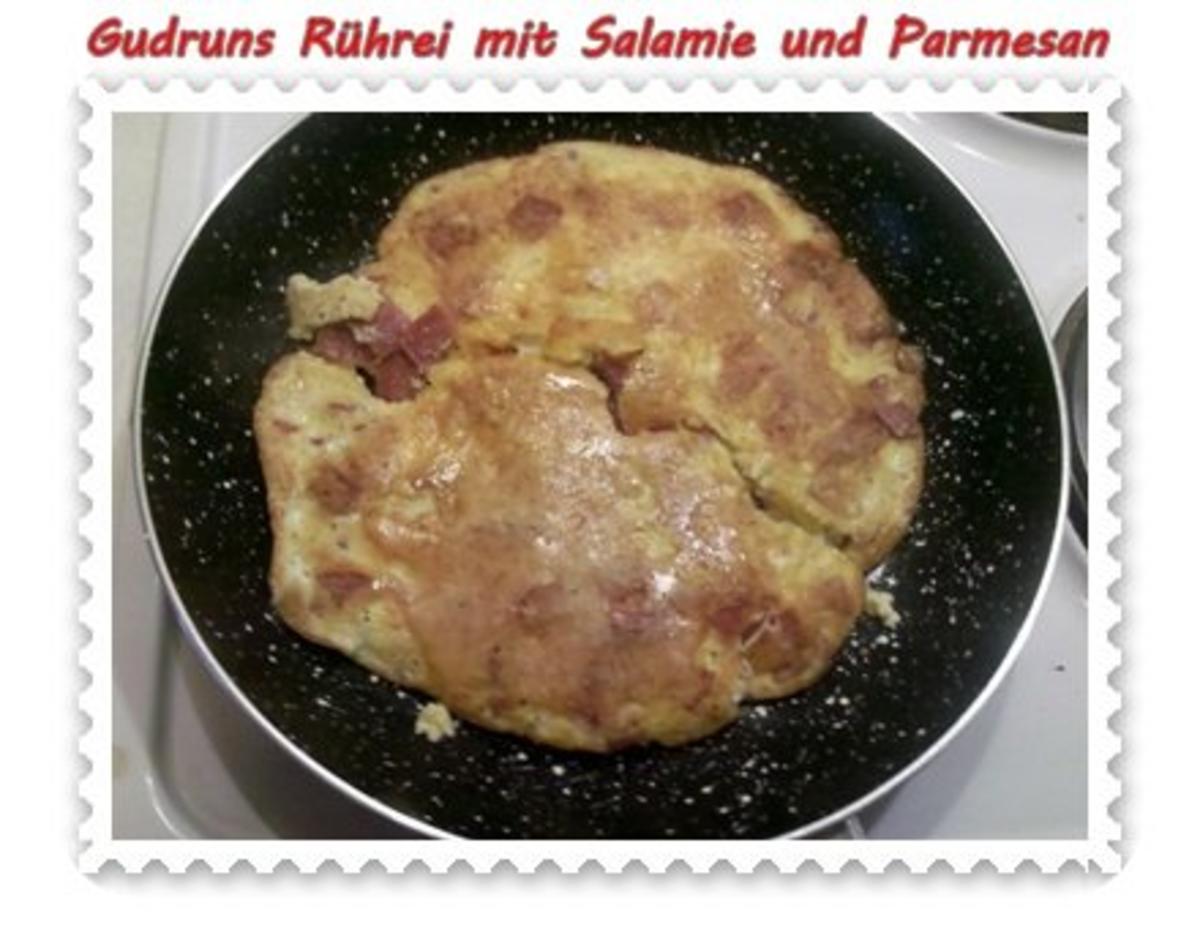 Eier: Rührei mit Salamie und Parmesan - Rezept - Bild Nr. 7