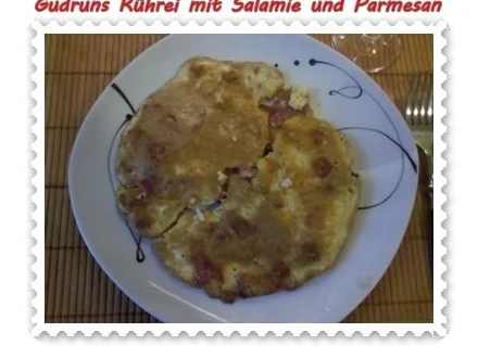 Rezept: Eier: Rührei mit Salamie und Parmesan Bild Nr. 11 Eier: Rührei mit Salamie und Parmesan - Rezept - Bild Nr. 11