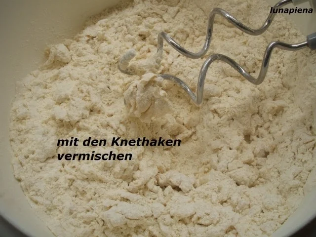 Rezept: Brot/Brötchen: Unsere Lieblingsbrötchen Bild Nr. 7 Brot/Brötchen: Unsere Lieblingsbrötchen - Rezept - Bild Nr. 7