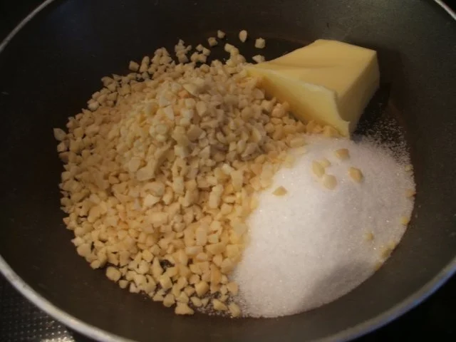 Dessert: Sahnejoghurt mit Honig und Krokant - Rezept - Bild Nr. 3