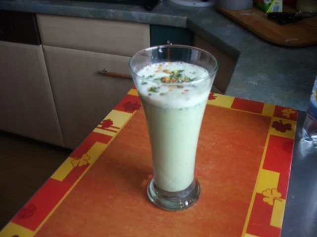 Rezept: Abnehmen - na und ! Kräuter-Buttermilch - Drink Bild Nr. 6 Abnehmen - na und ! Kräuter-Buttermilch - Drink - Rezept - Bild Nr. 6