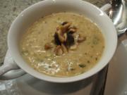 Suppen: Hirsesüppchen mit Kürbischutney - Rezept