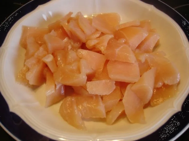 Pikantes Hähnchen mit Möhrenblüten und Kartoffelblütengratin - Rezept - Bild Nr. 3