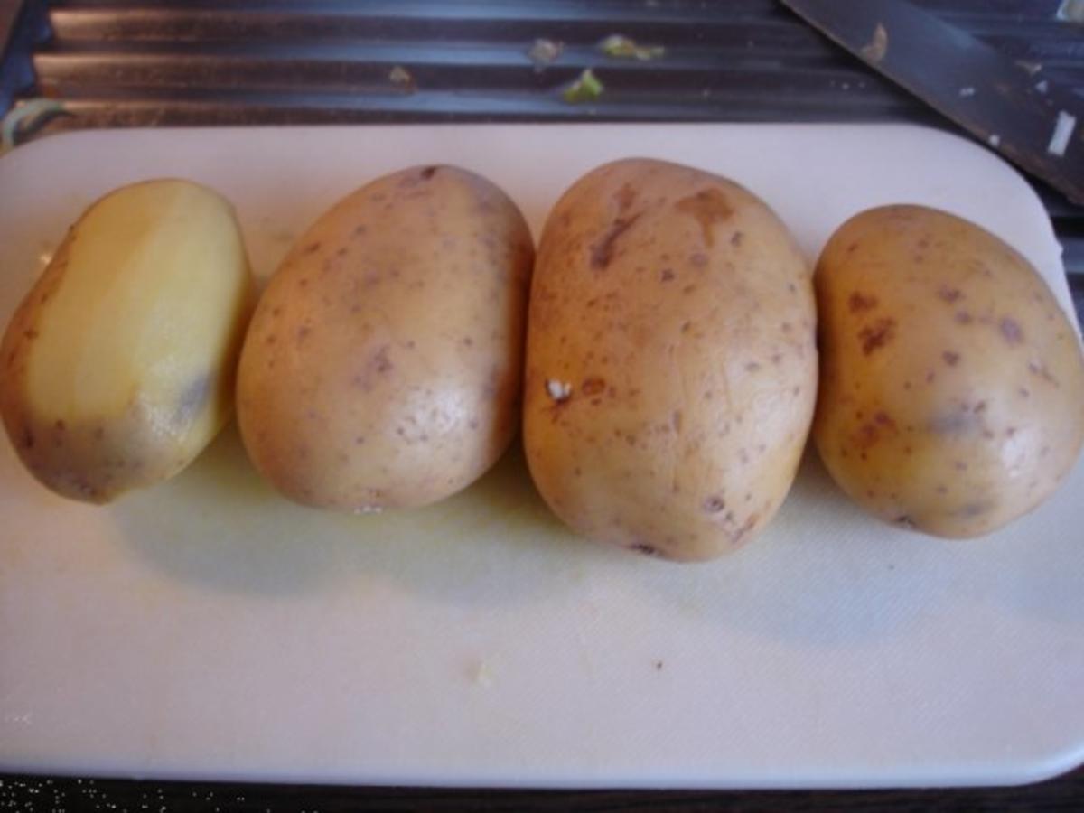 Pikantes Hähnchen mit Möhrenblüten und Kartoffelblütengratin - Rezept - Bild Nr. 20