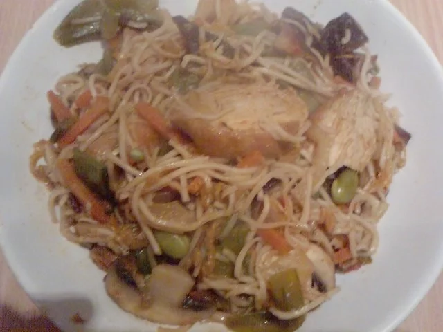 LECKELE LESTEVELWELTUNG SUPELSCHNELL -- LESTEPFANNE SHANGHAI -- Hähnchen-Wok - Rezept - Bild Nr. 11