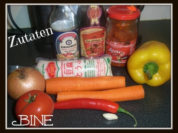 Rezept: BiNe` S SCHARFE TOFU - GEMUESEPFANNE Bild Nr. 2 BiNe` S SCHARFE TOFU - GEMUESEPFANNE - Rezept - Bild Nr. 2