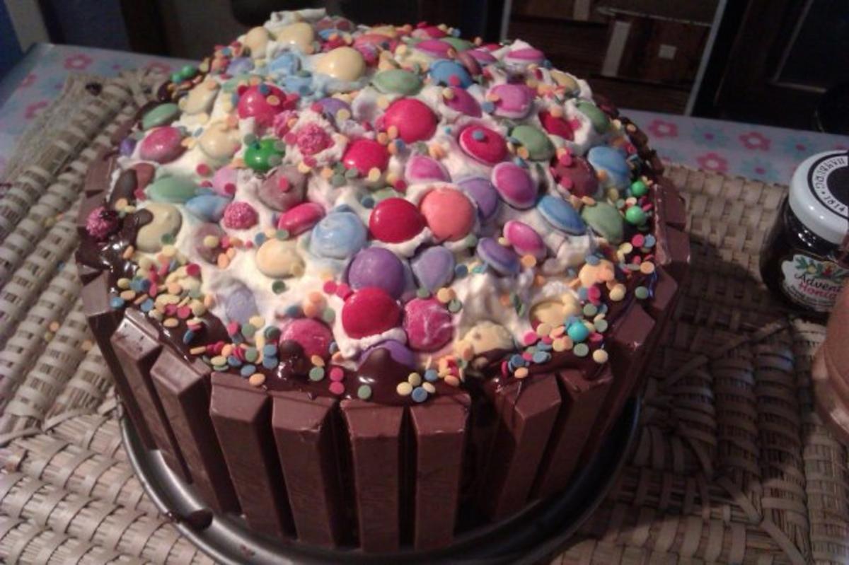 Kit-Kat Smarties Torte - Rezept