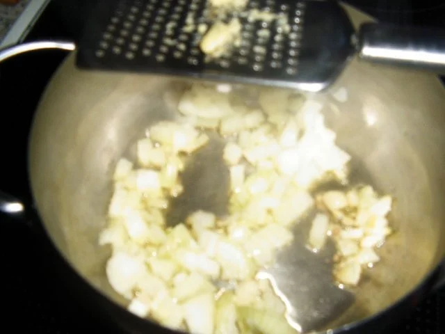 Hähnchenkeulen im Tomatenbett - Rezept - Bild Nr. 3