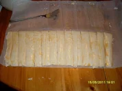 Blätterteigstangen mit Zwiebel-Creme - Rezept