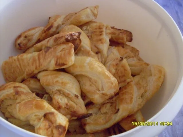 Blätterteigstangen mit Zwiebel-Creme - Rezept - Bild Nr. 6