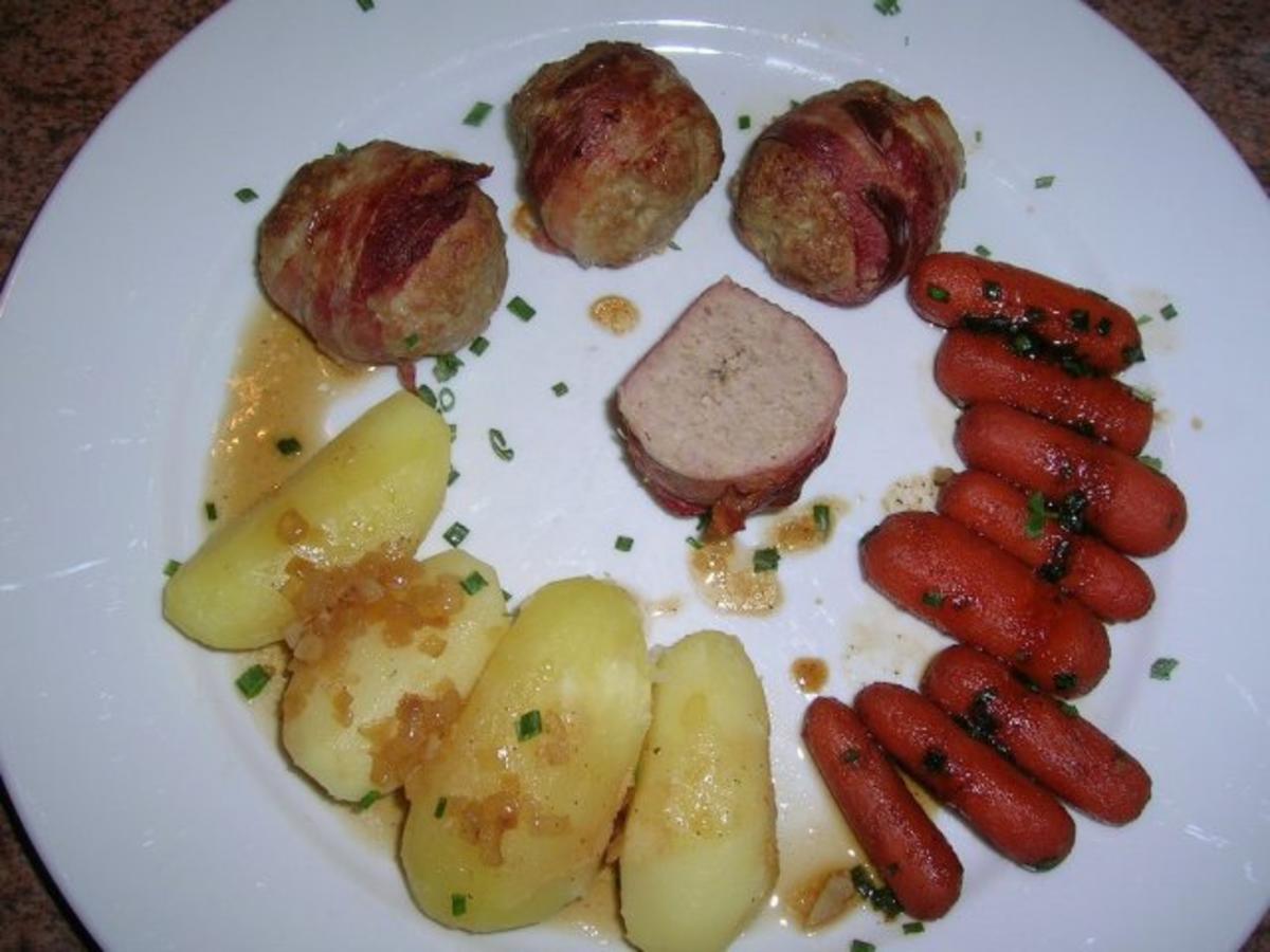 Kleine falsche Hasen in der Muffinform, mit karamellisierten Möhrchen und Kartoffeln - Rezept