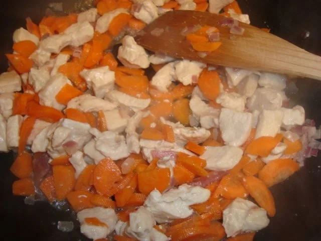 Rezept: Hähnchen-Gemüse-Pfanne mit Feta Bild Nr. 3 Hähnchen-Gemüse-Pfanne mit Feta - Rezept - Bild Nr. 3