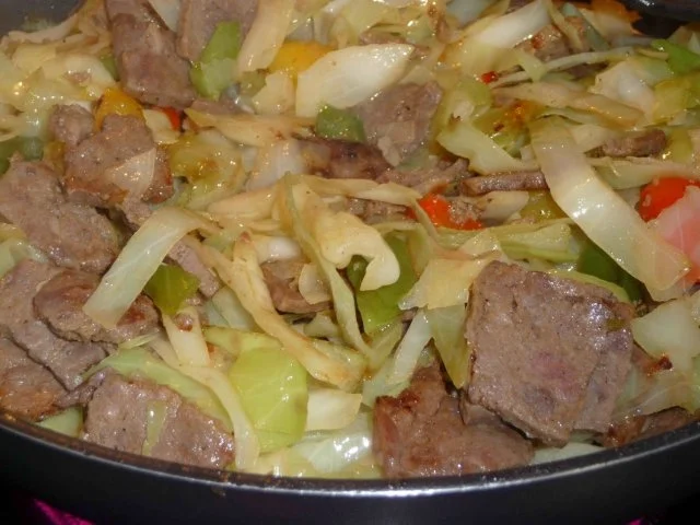 Rezept: Weißkohl-Gyros-Pfanne Weißkohl-Gyros-Pfanne - Rezept