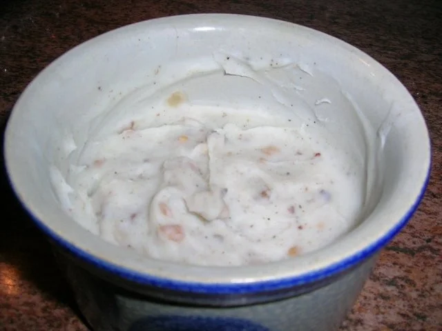 Griebenschmalz mit Wacholder - Rezept