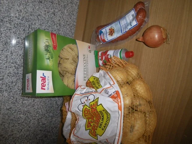 Rezept: Cabanossi mit Kartoffeln und Nudeln Bild Nr. 2 Cabanossi mit Kartoffeln und Nudeln - Rezept - Bild Nr. 2