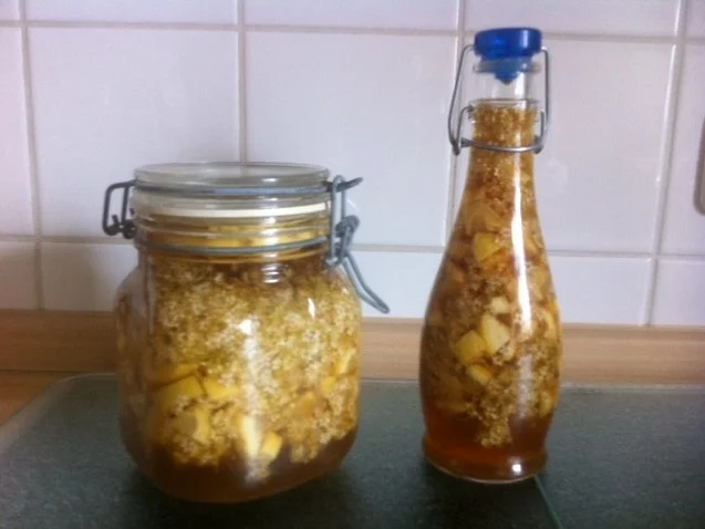 Holunderblüten-Likör - Rezept - Bild Nr. 9