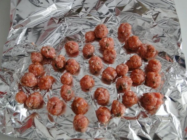 Rosenkohlblättchensuppe mit Mettlößchen, ihr wisst ja meine Grundlage, bin gerade - Rezept - Bild Nr. 3