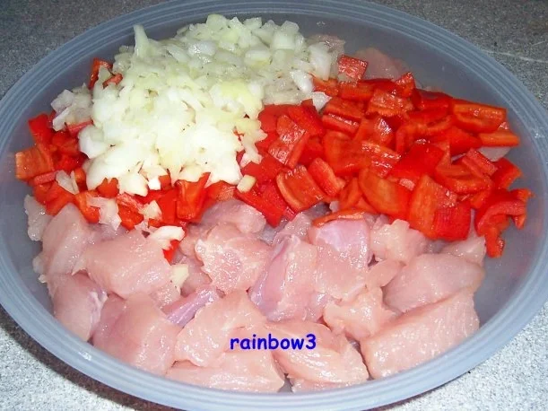 Rezept: Kochen: Puten-Paprika-Pfanne Kochen: Puten-Paprika-Pfanne - Rezept