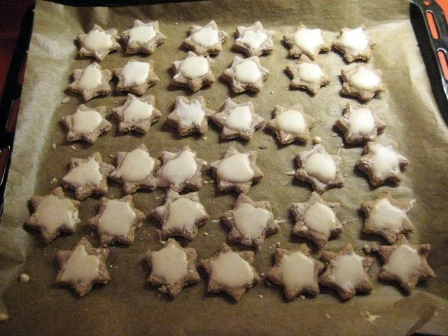 Rezept: ** Zimtsterne ** ** Zimtsterne ** - Rezept