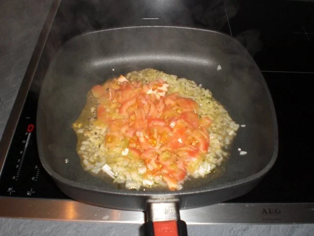 Rezept: Spitzpaprika gefüllt mit Schafskäse Bild Nr. 6 Spitzpaprika gefüllt mit Schafskäse - Rezept - Bild Nr. 6