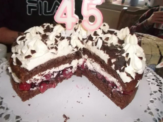 Schwarzwälder Kirschtorte - ohne Alc - - Rezept - Bild Nr. 18