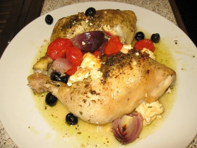 Hähnchen mit Fetakäse und Kirschtomaten - Rezept