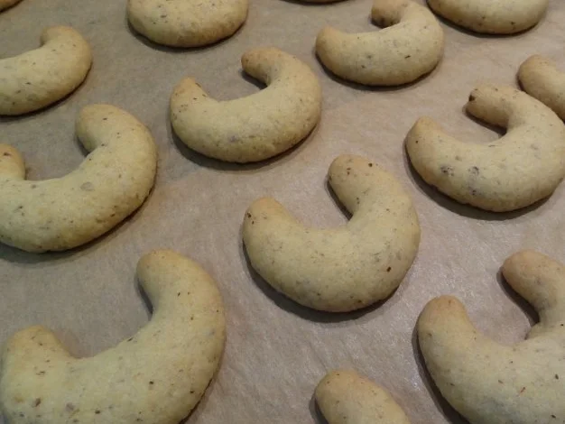 Rezept: Vanillekipferl Bild Nr. 4 Vanillekipferl - Rezept - Bild Nr. 4