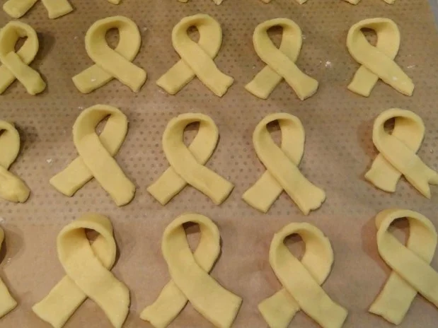 Rezept: Anis - Kirsch - Schleifen Bild Nr. 2 Anis - Kirsch - Schleifen - Rezept - Bild Nr. 2