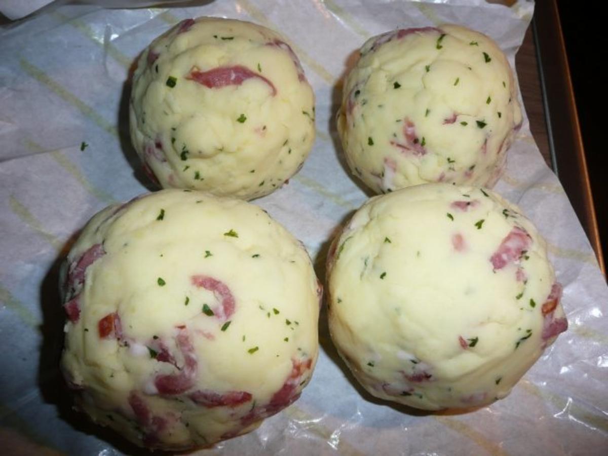 Kartoffelknödel Variation & Bratenfleisch & Feldsalat - Rezept - Bild Nr. 3