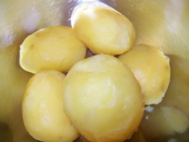 4h Ferkel/ Haselnuss-Wirsing/ Mohn-Schupfnudeln - Rezept - Bild Nr. 5