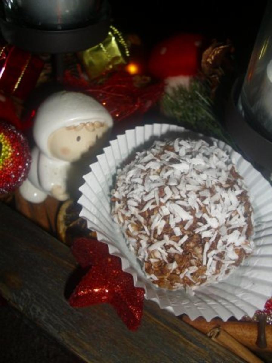 Chokladbollar traditionelles schwedisches Gebäck ,wird gern zur
Weihnachtszeit gegessen Rezept Von Einsendungen Lesesuechtige