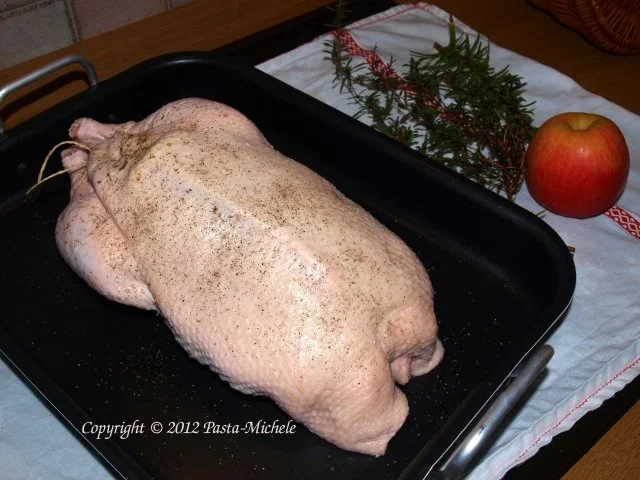 Entenbraten mit Pfeffer-Rotweinsauce - Rezept - Bild Nr. 2