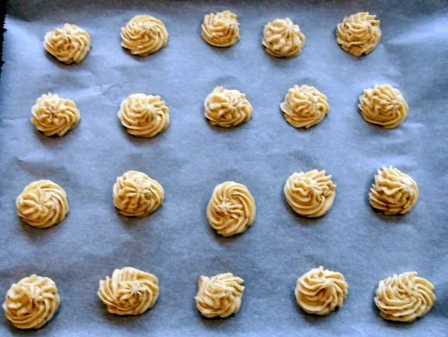 Rezept: Krokant-Sandkekse Bild Nr. 2 Krokant-Sandkekse - Rezept - Bild Nr. 2