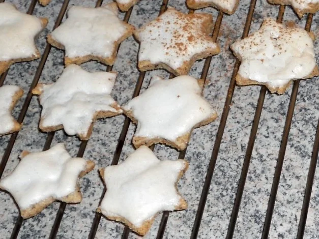 Rezept: Zimtsterne Bild Nr. 5 Zimtsterne - Rezept - Bild Nr. 5