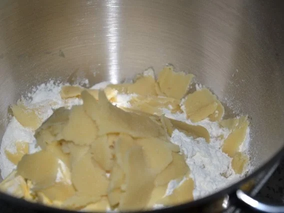 Backapfel-Marzipankuchen mit Vanillesauce - Rezept - Bild Nr. 7