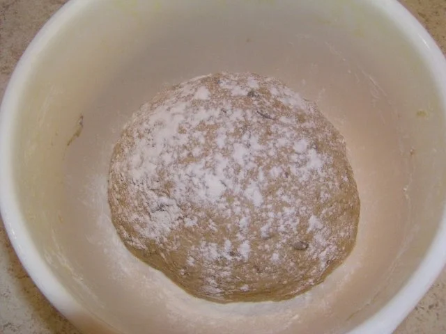 Brot mit gerösteten Sonnenblumenkerne - Rezept - Bild Nr. 3