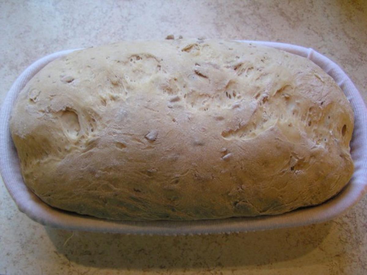 Brot mit gerösteten Sonnenblumenkerne - Rezept - Bild Nr. 6