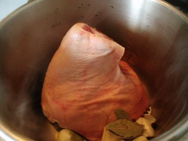 Eisbein  rückwärts gegart mit Lebkuchensauce - Rezept - Bild Nr. 4