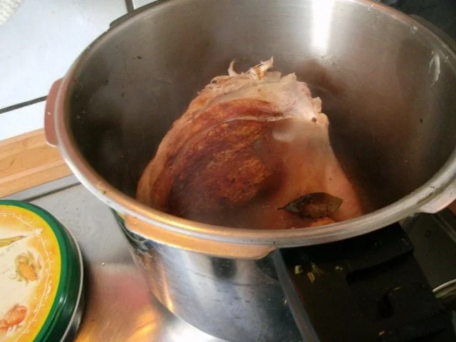 Eisbein  rückwärts gegart mit Lebkuchensauce - Rezept - Bild Nr. 5