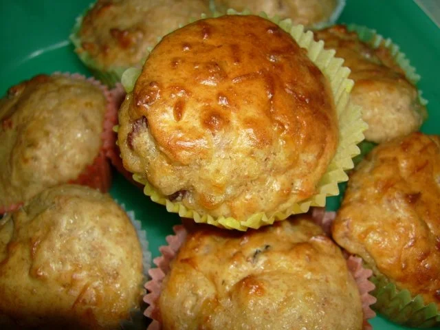 Rezept: Käse-Schinken-Muffins Käse-Schinken-Muffins - Rezept