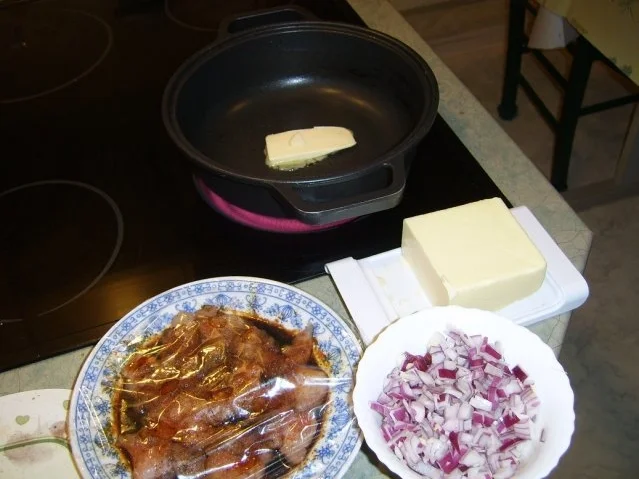 Rezept: Pflaumen-Hühnchen mit Glasnudeln als Auflauf Bild Nr. 8 Pflaumen-Hühnchen mit Glasnudeln als Auflauf - Rezept - Bild Nr. 8